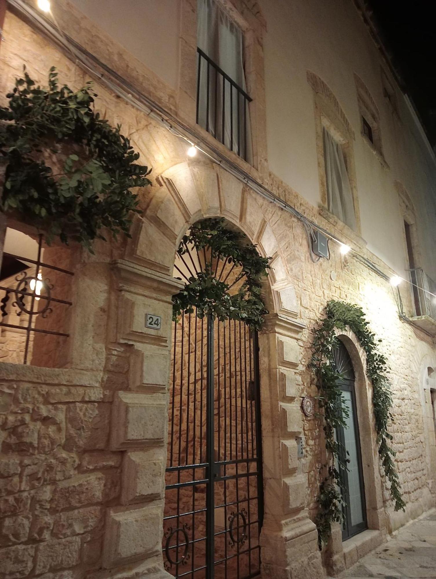 Bitetto Palazzo Rizzi Dimora Dei Templari酒店 外观 照片